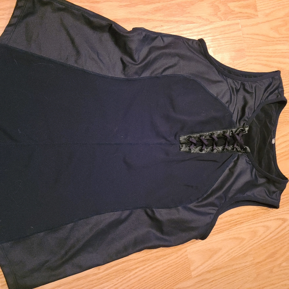 Fabletics top